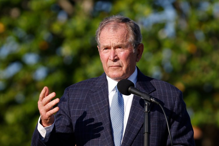 George W. Bush sends cash to GOP impeachment voters facing
challengers