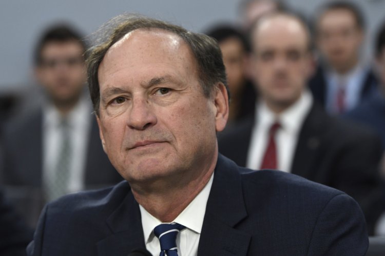 Tech groups ask Justice Alito to stay Texas social media
law