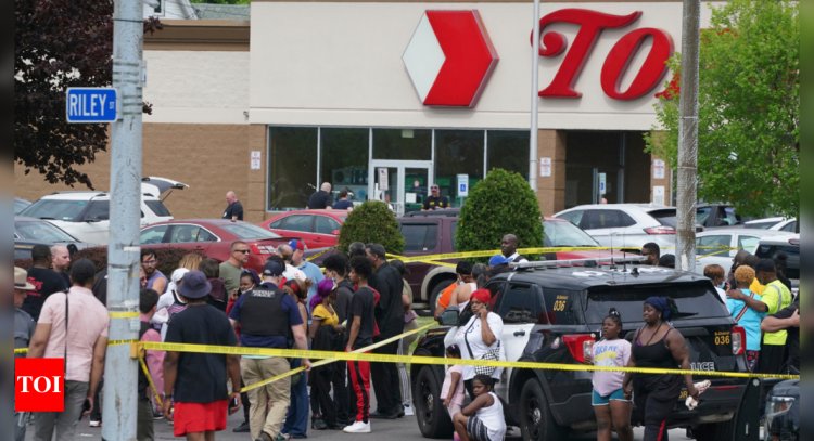 US: 10 dead in shooting at Buffalo supermarket