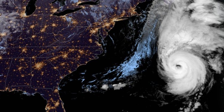 Hurricane Fiona targets Canada after hitting Bermuda with
heavy rains - NBC News