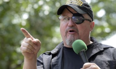 Jan. 6 trial delayed after Oath Keepers' leader gets COVID -
Yahoo News