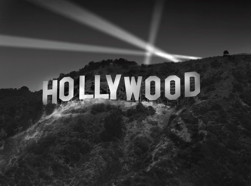 Hollywood: A Journey Through Dreams, Glamour, and the Silver Screen