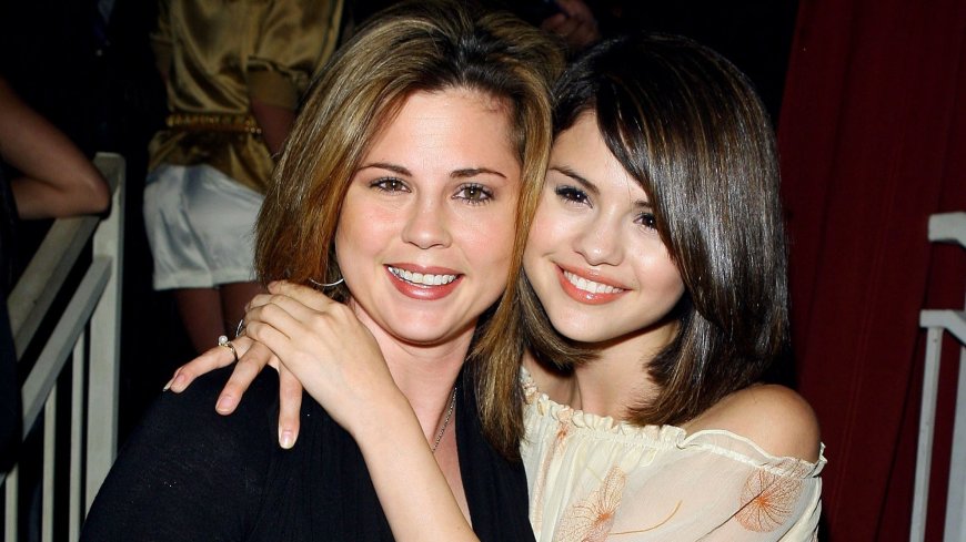 Selena Gomez Mother Speaks Out About Her Daughter’s Social Media Breaks